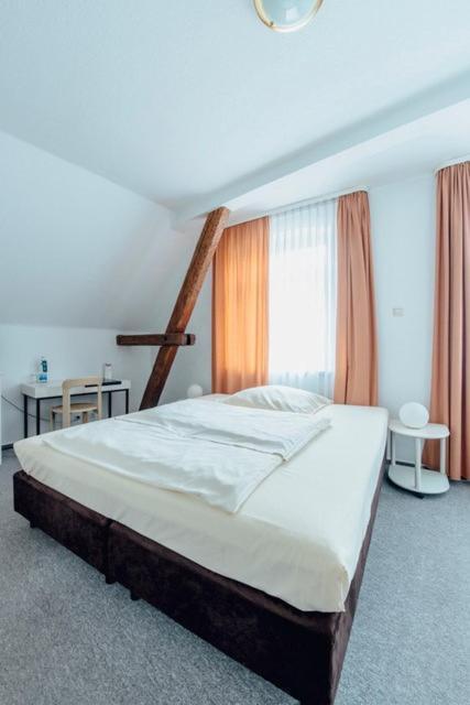 Gasthof Kronprinzen Ellwangen Bagian luar foto